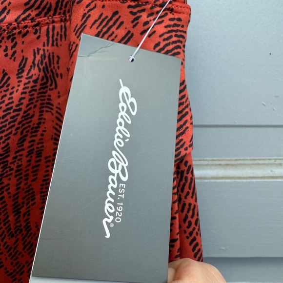 NWT Eddie‎ Bauer Kacey pull on skirt Cinnabar imprint  faux wrap stretchy size L - Picture 6 of 7